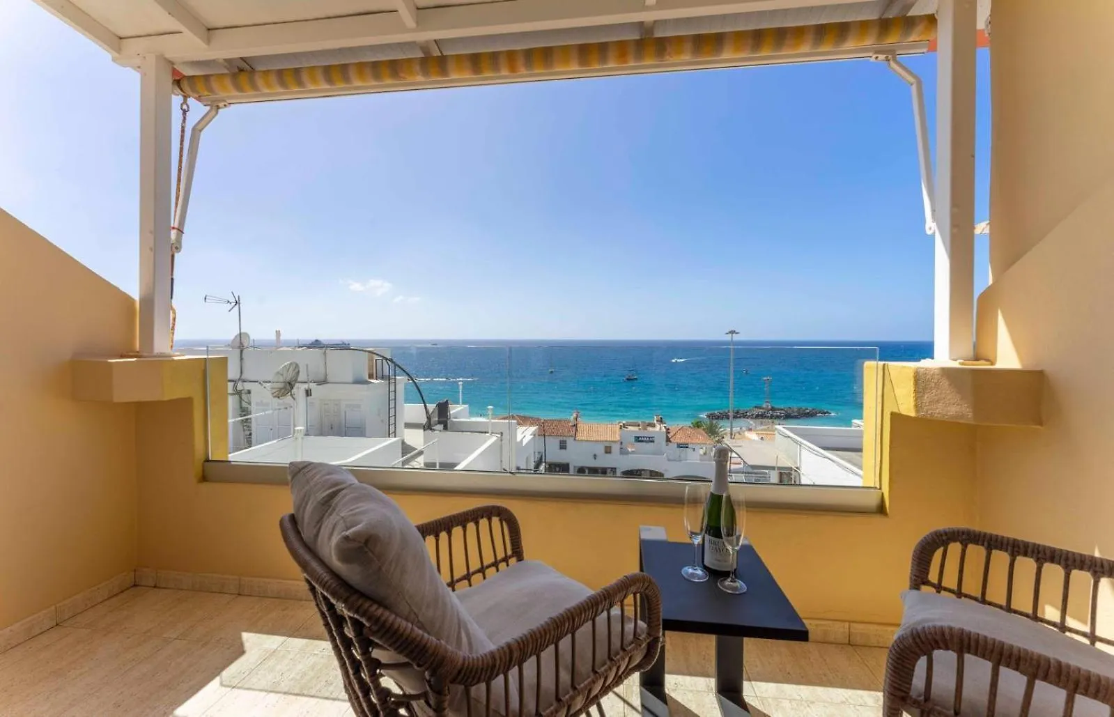 Lägenhet Ocean View Apartament Los Cristianos